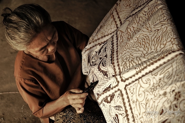 Teknik Pembuatan Batik Tulis | Kus Ani Andayani